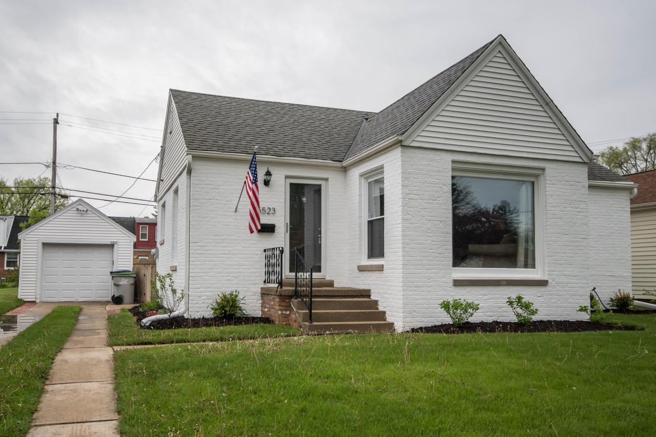 5523 N 11th St, Milwaukee, WI 53209