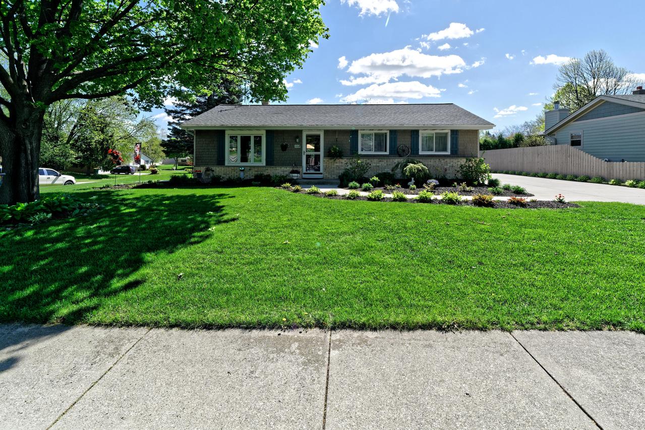 200 Judge Dr., Saukville, WI 53080