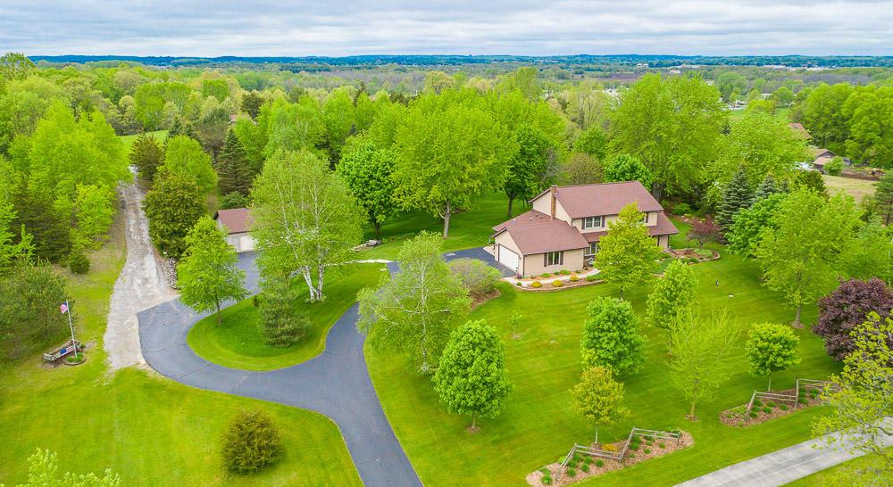 5923 S Oak Rd, Trenton, WI 53095