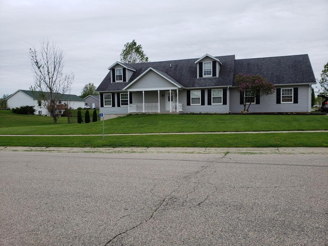 343 Stohr Ave, Twin Lakes, WI 53181