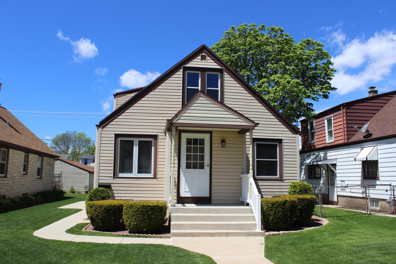 3829 S 13th St., Milwaukee, WI 53221