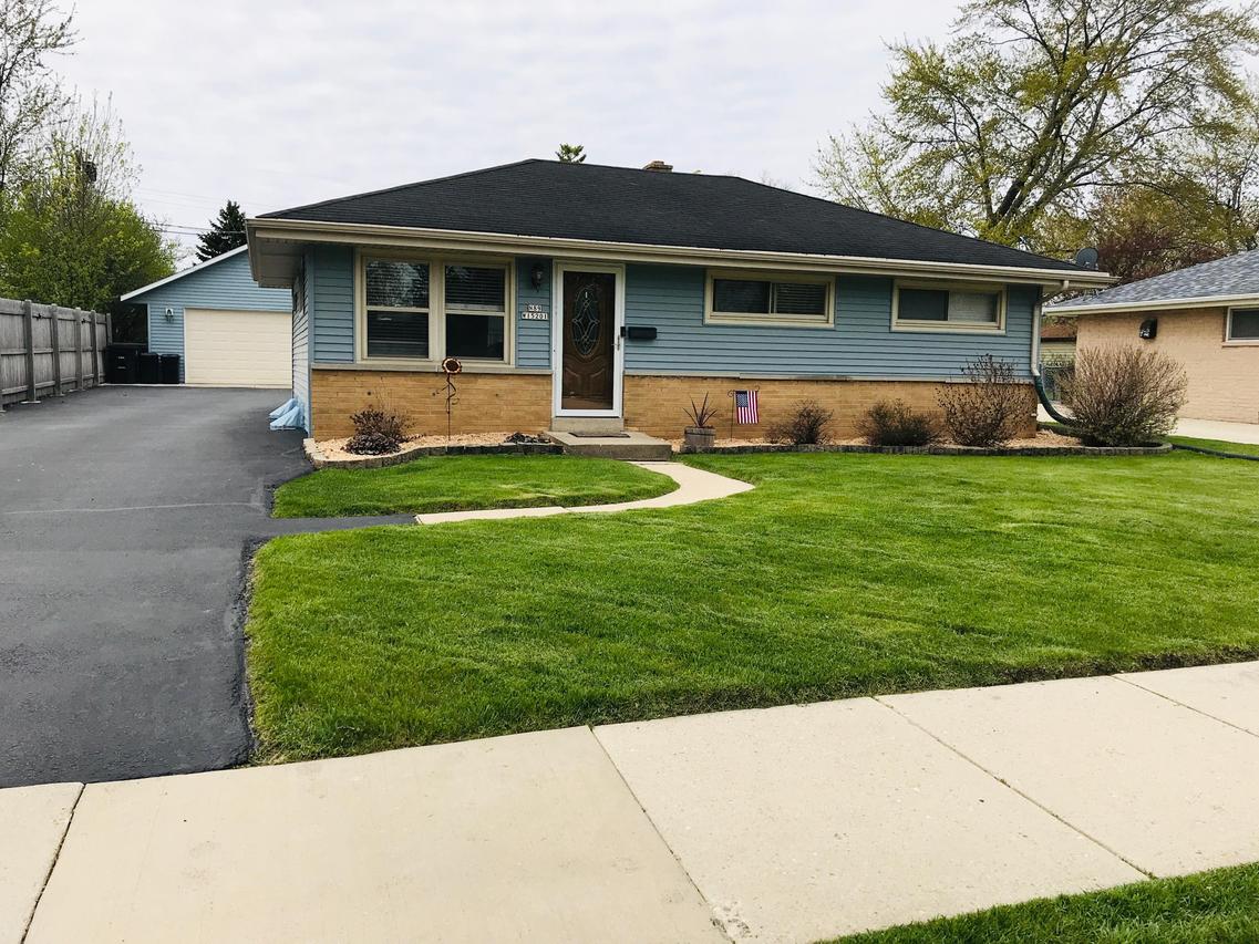 N89W15201 Jefferson Ave, Menomonee Falls, WI 53051