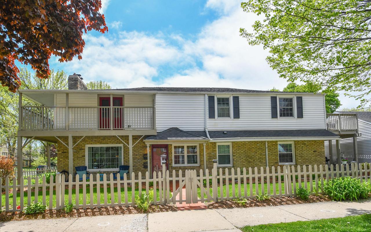 4543 N Wildwood Ave #4545, Shorewood, WI 53211