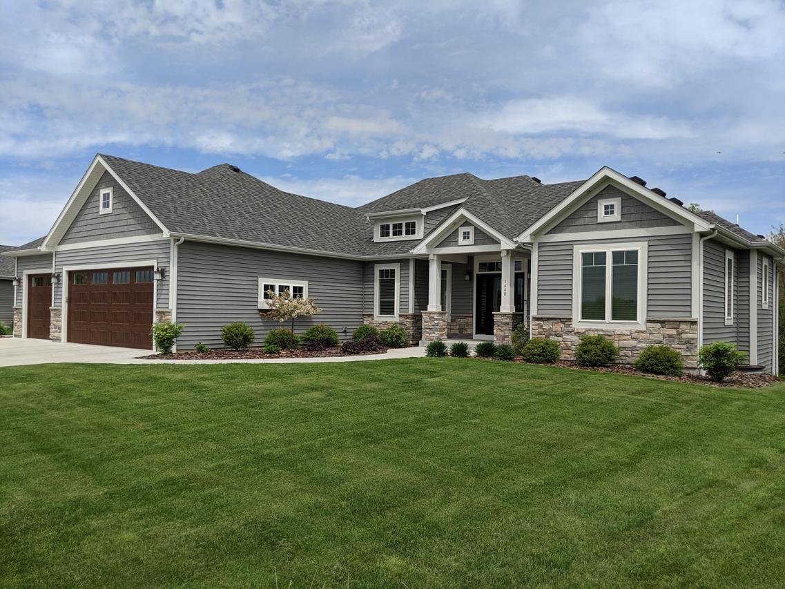 1440 Isabel Ln, Burlington, WI 53105