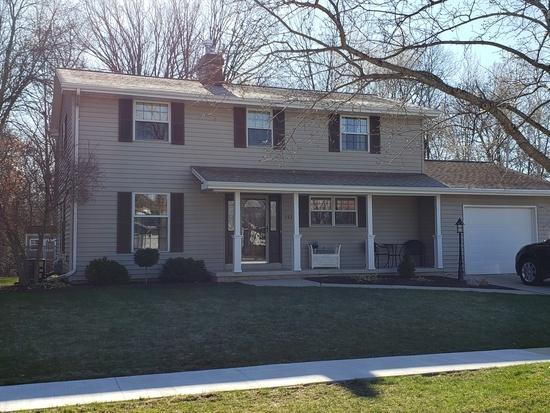 1419 Lee Cir., Manitowoc, WI 54220