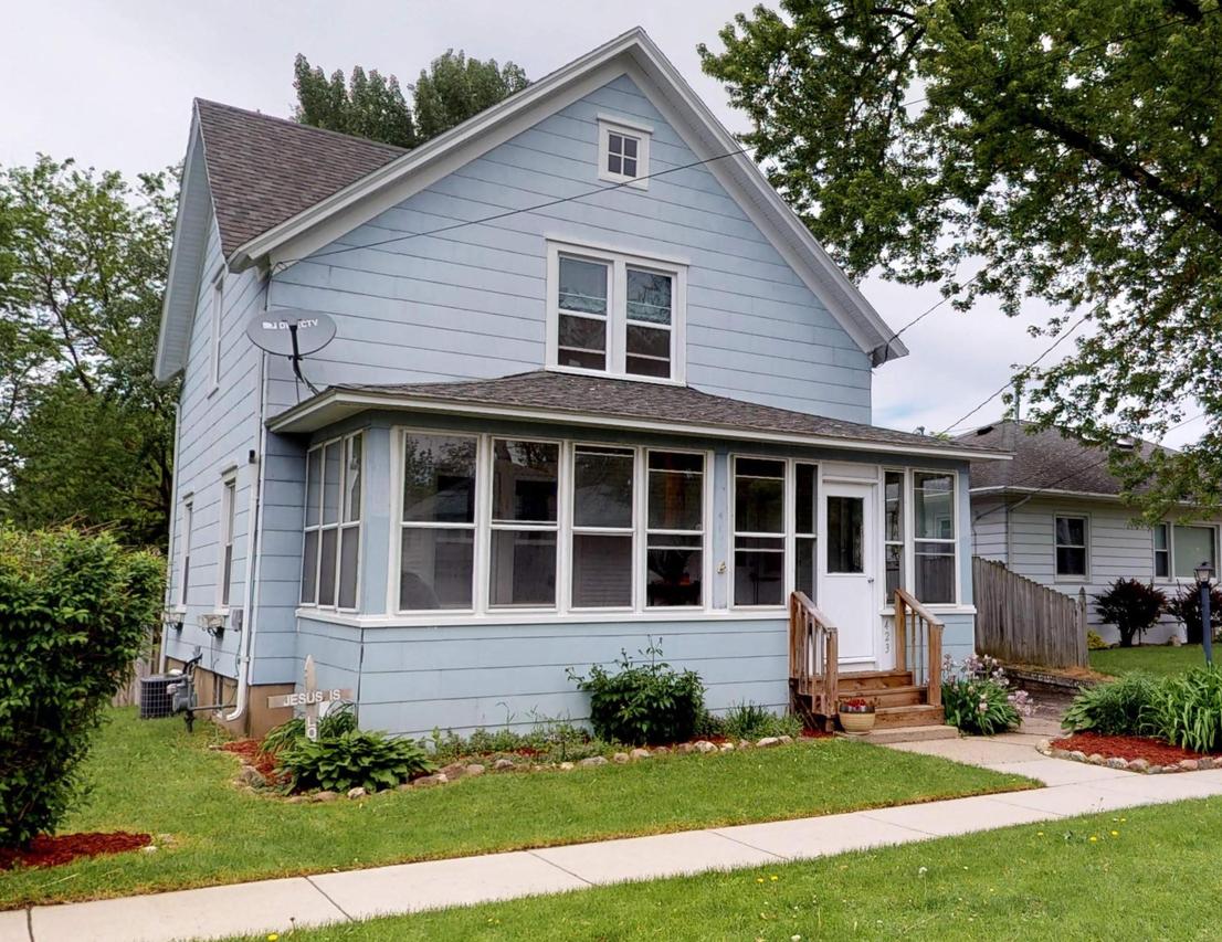 423 S 4th St, Fort Atkinson, WI 53538