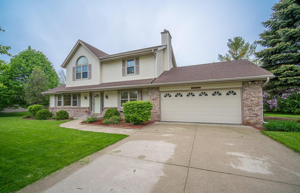 W159N10873 Carriage Ave, Germantown, WI 53022