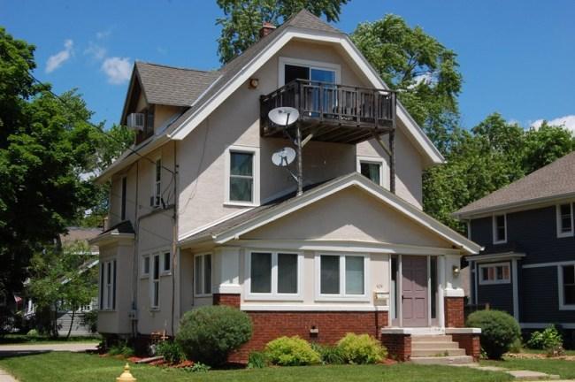 424 W College Ave., Waukesha, WI 53186