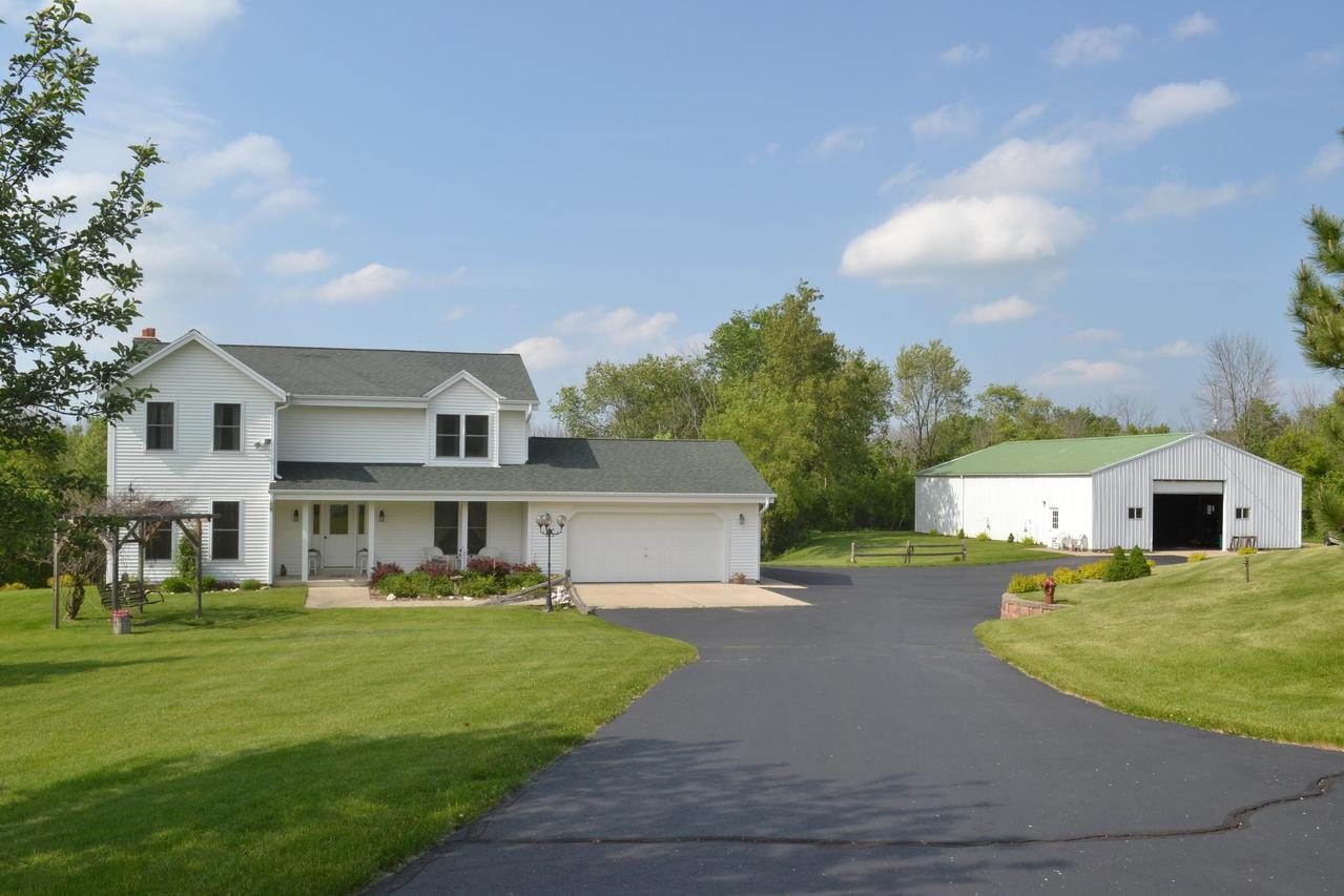 S86W26950 National Ave., Vernon, WI 53149