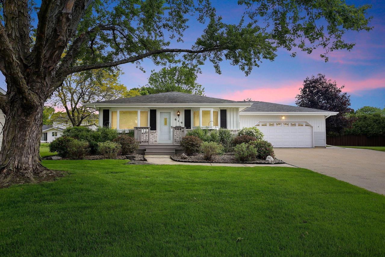 619 E 9th St, Fond Du Lac, WI 54935