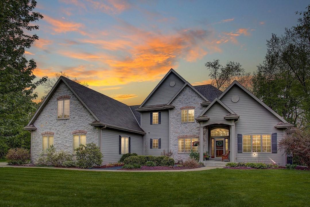 N65W34159 Timberline Rd, Oconomowoc, WI 53066