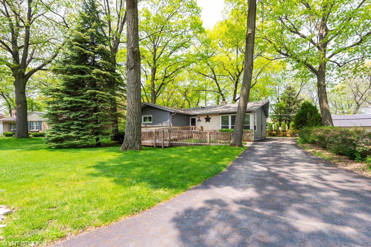 3256 Wheelock Dr, Racine, WI 53405