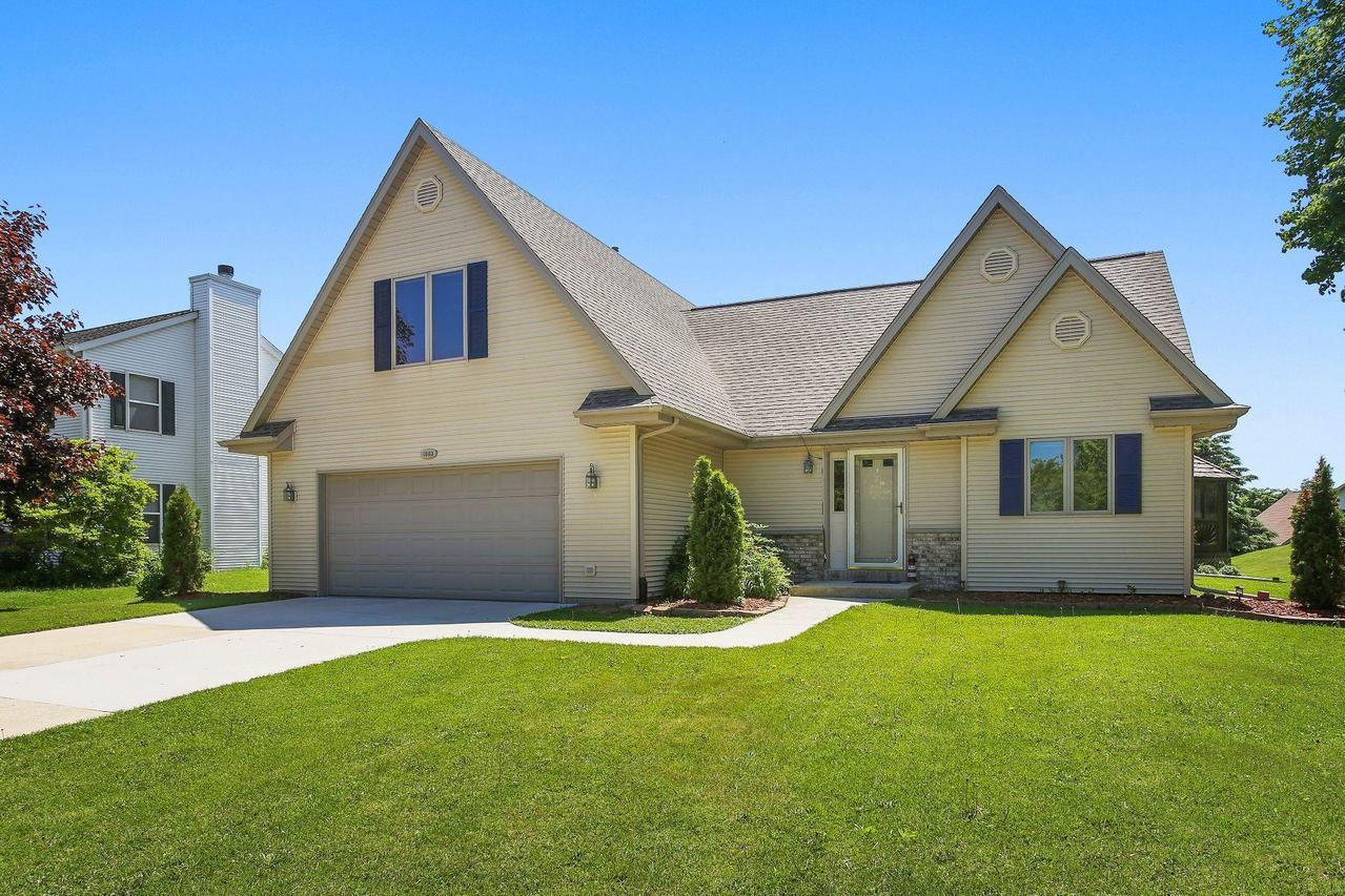 1003 Auburn Rd, West Bend, WI 53090