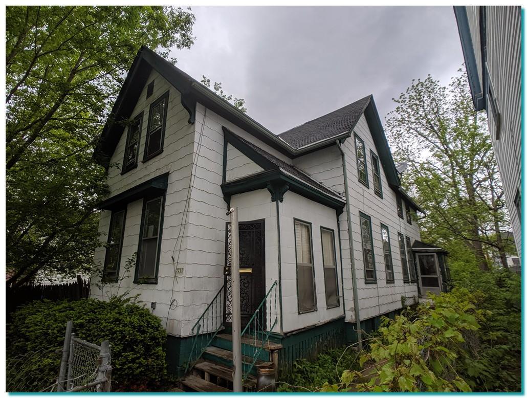 2210 W Cherry St, Milwaukee, WI 53205