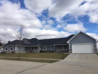 510 Acorn Pass, Hartford, WI 53027