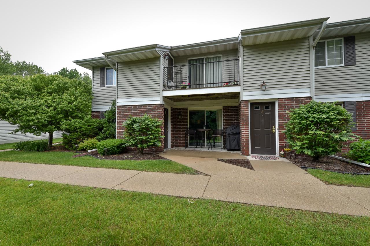 N110W16906 Ashbury Ln #5, Germantown, WI 53022
