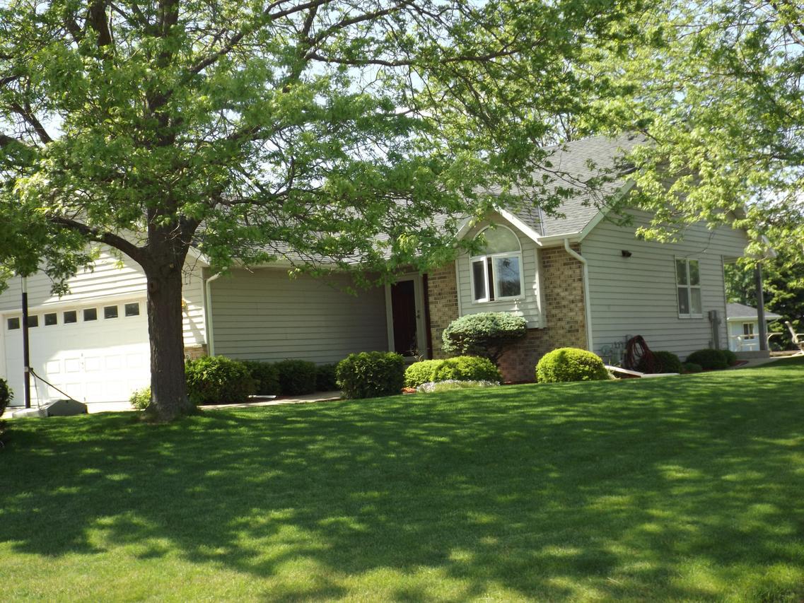 2440 Catherine, Caledonia, WI 53402