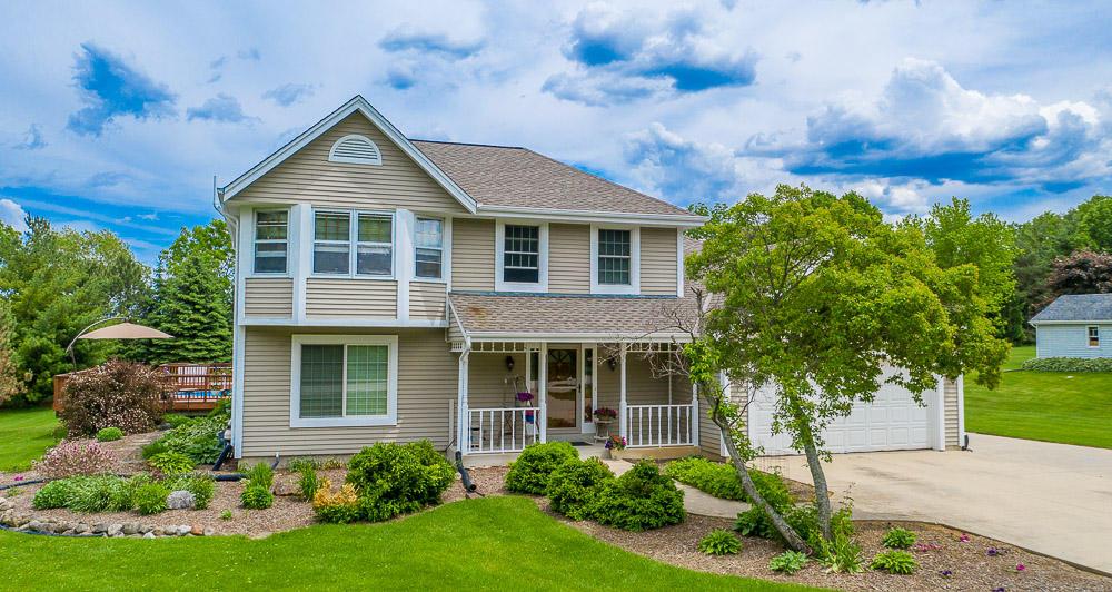 W235S7620 Vernon Hills Dr., Vernon, WI 53103