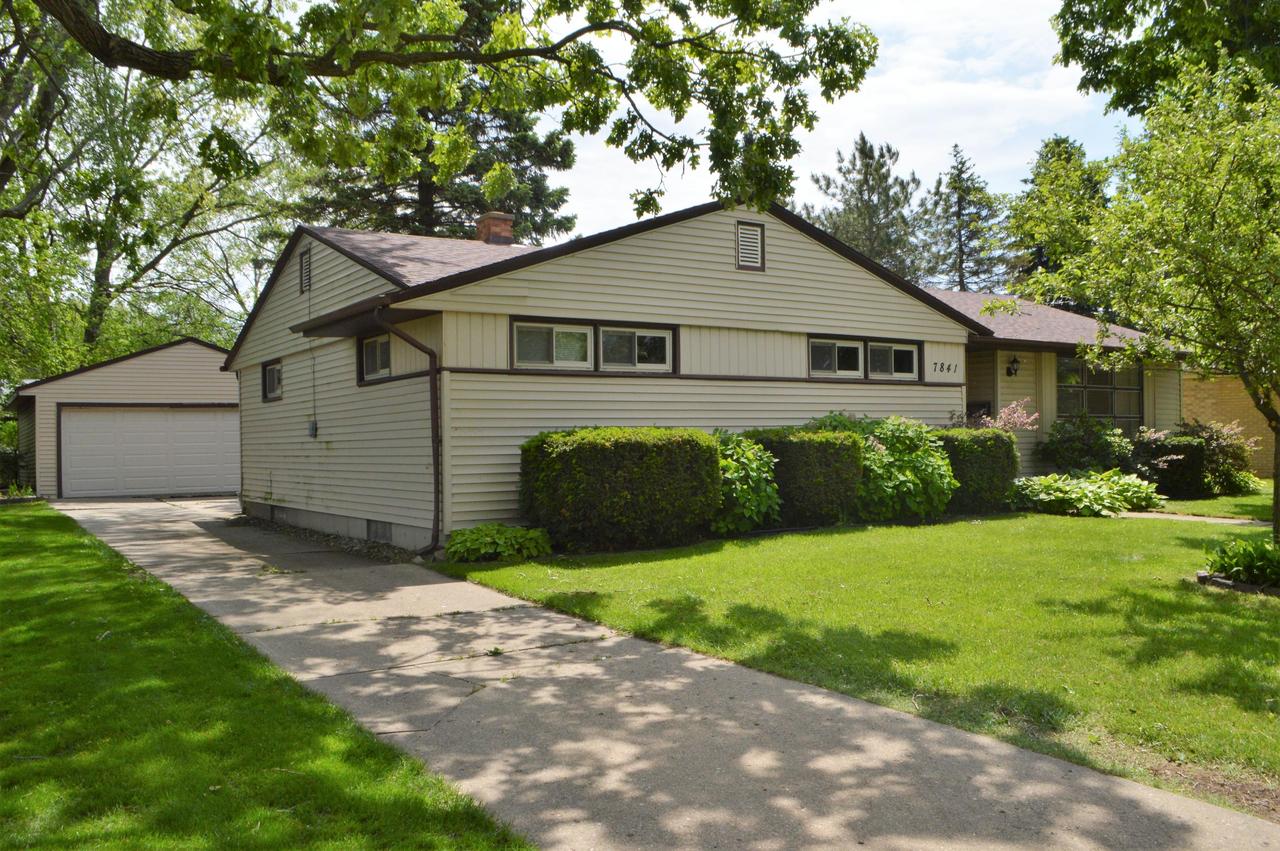 7841 6th Ave, Kenosha, WI 53143