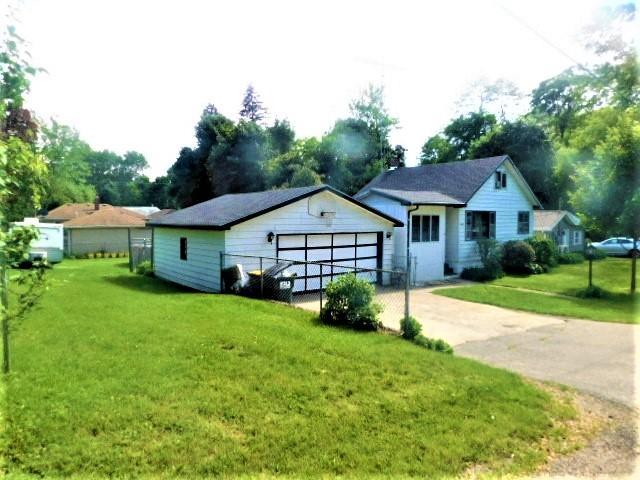 N971 Camelia Dr. #Dr W, Bloomfield, WI 53128
