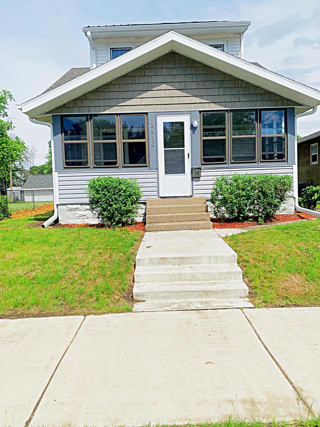 2410 George St, La Crosse, WI 54603