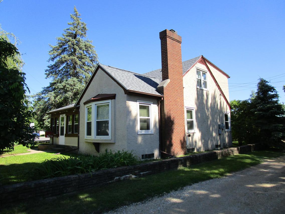 1932 State Rd, La Crosse, WI 54601