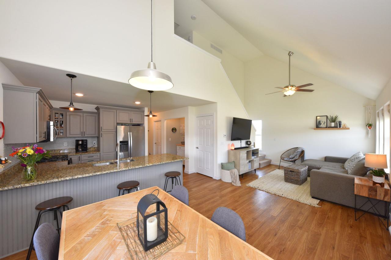 128 Peter Thein Ave, Belgium, WI 53004