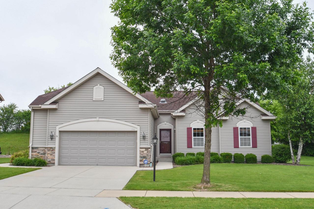 730 Summerset Dr, Johnson Creek, WI 53038