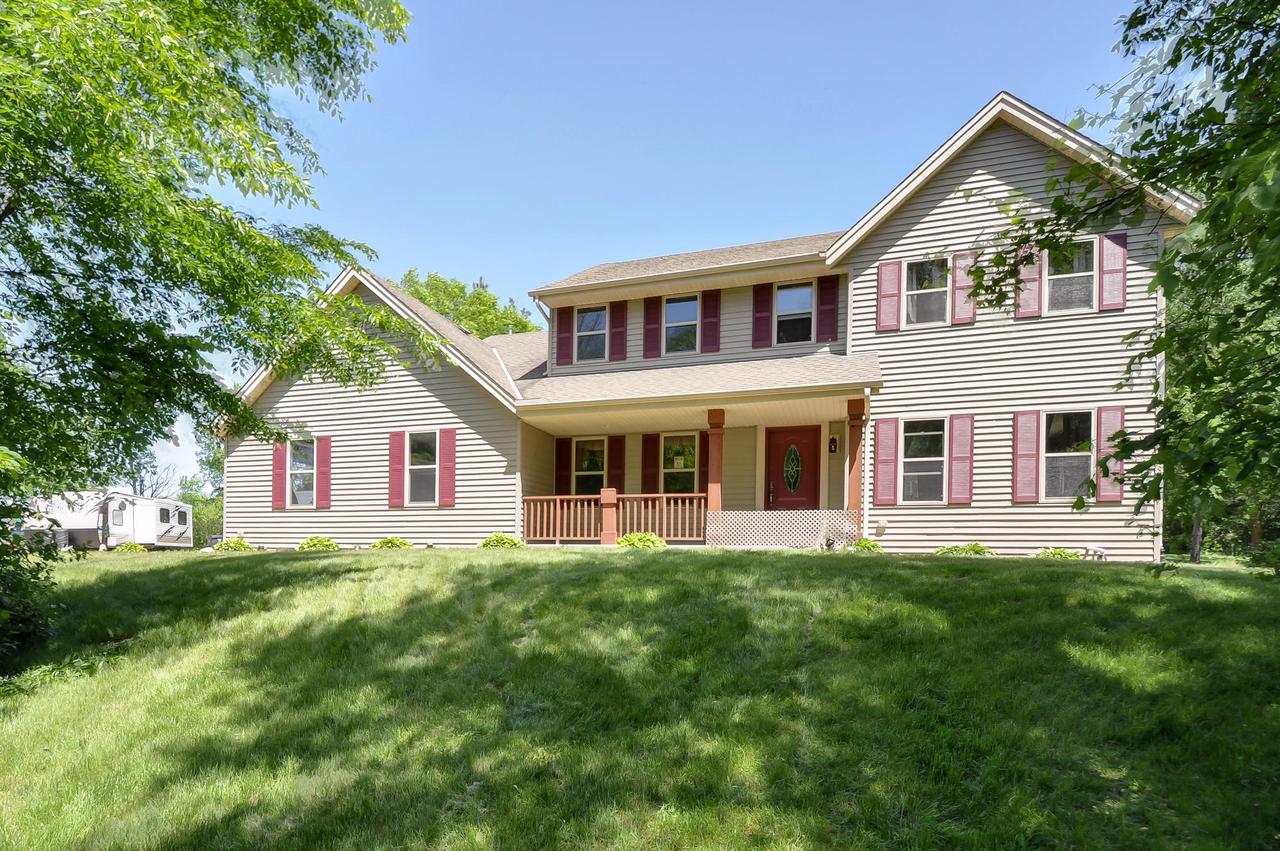 7833 County Rd V, Caledonia, WI 53108