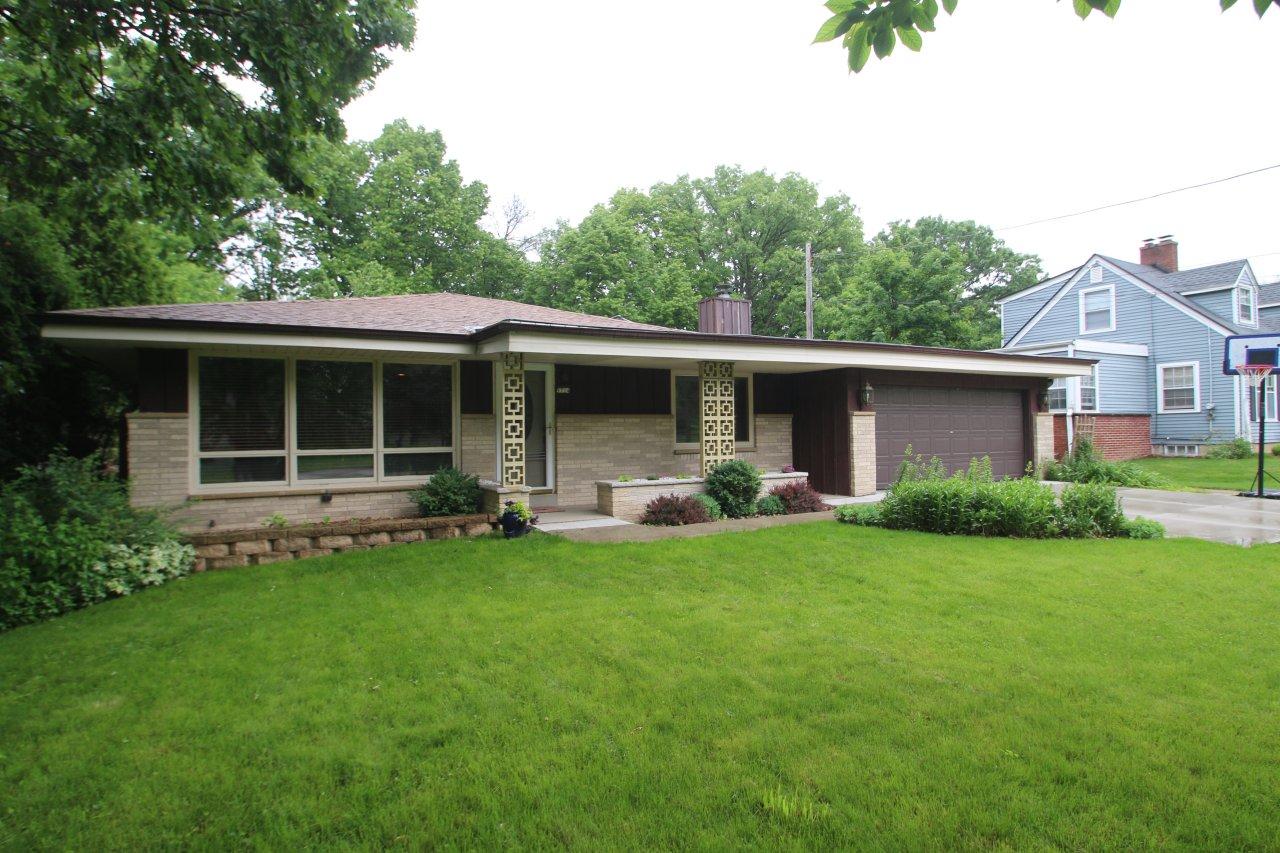 9714 W Ruby Ave., Wauwatosa, WI 53225
