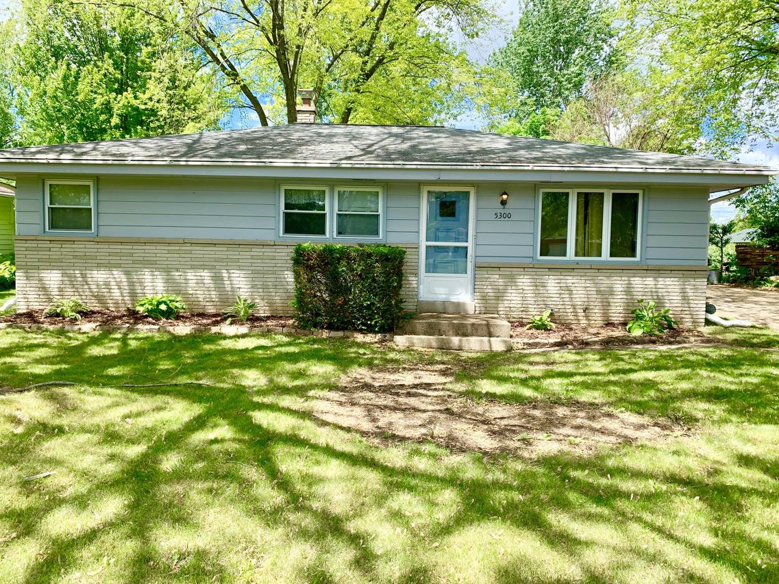 5300 W Dean Rd, Brown Deer, WI 53223