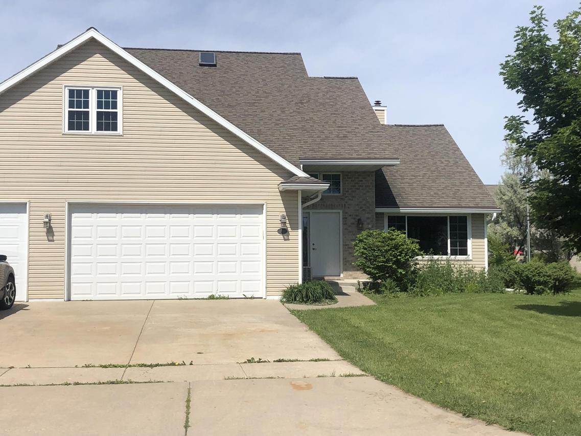 2538 Faldo Ln, Bellevue, WI 54311