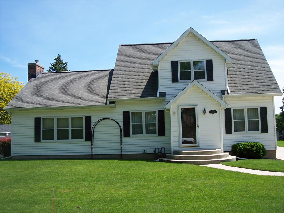 4129 Springhill Dr., Manitowoc, WI 54220