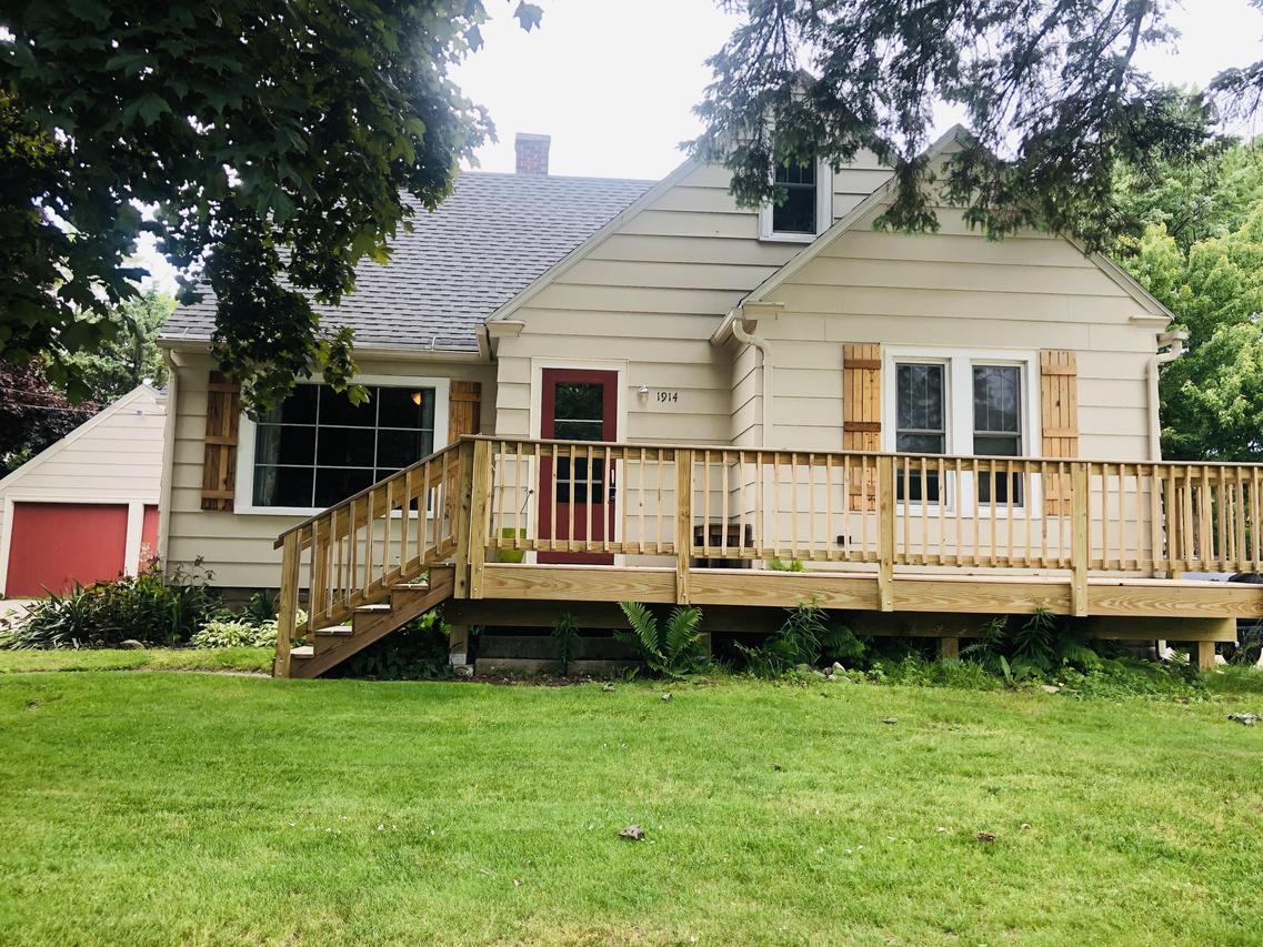 1914 Herman Rd., Manitowoc, WI 54220