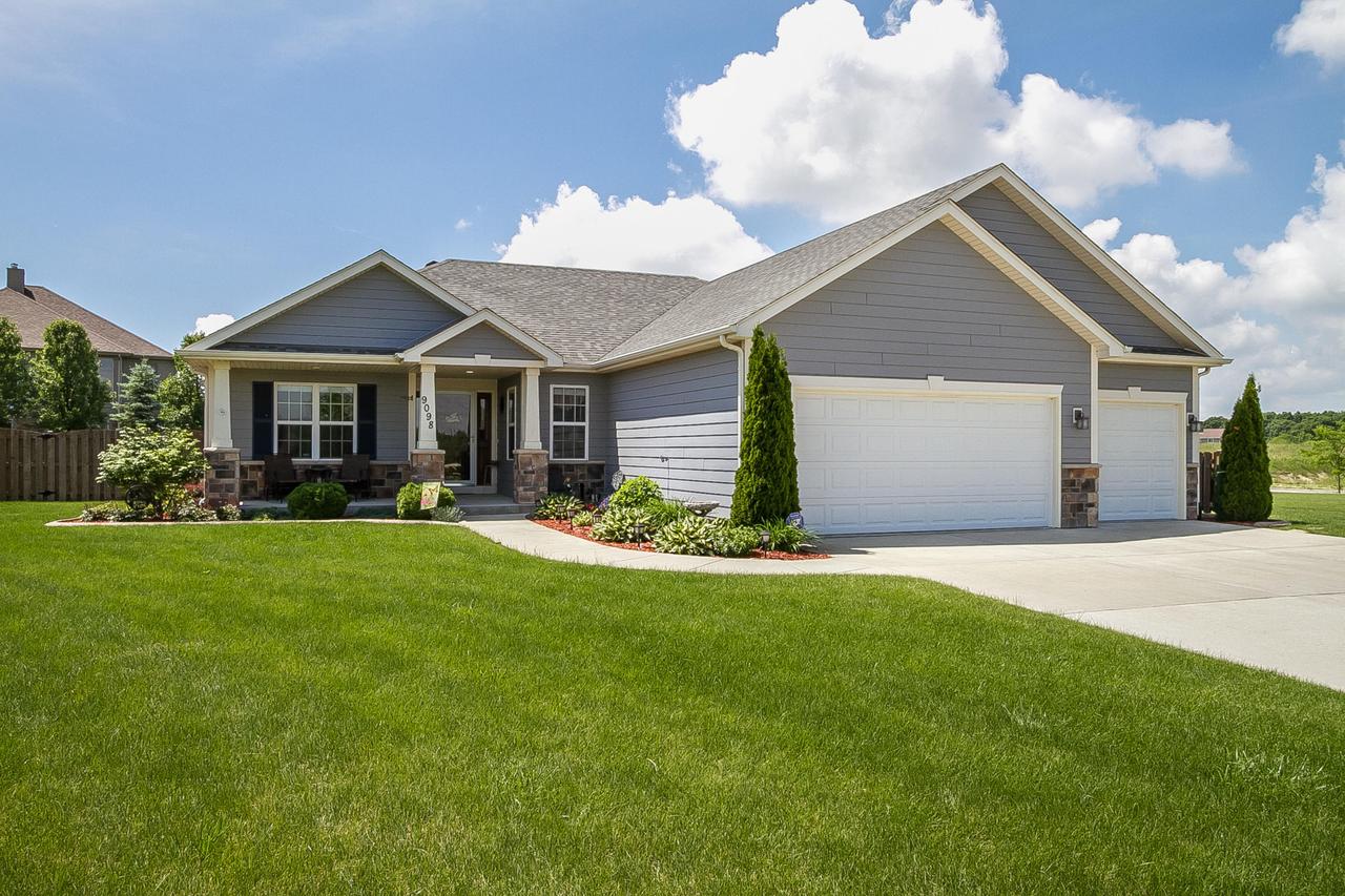 9098 62nd Ave, Pleasant Prairie, WI 53158