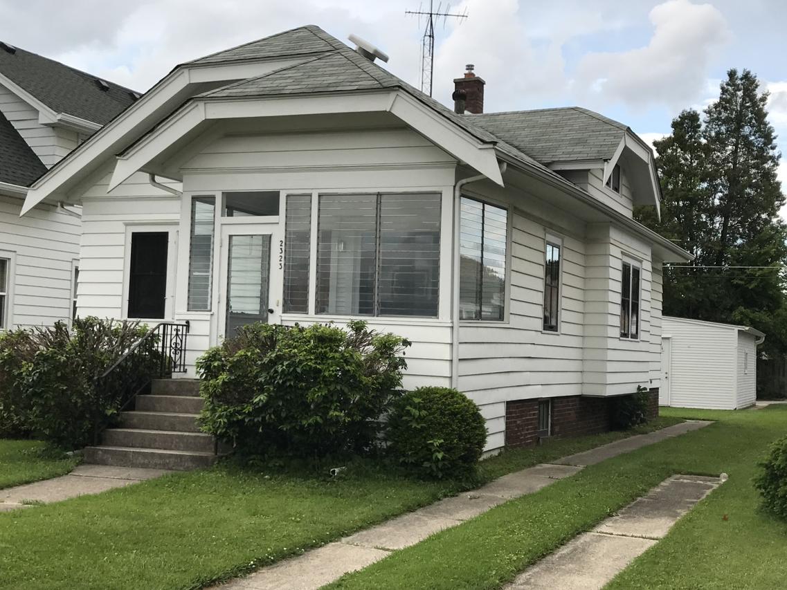 2323 Green St., Racine, WI 53402