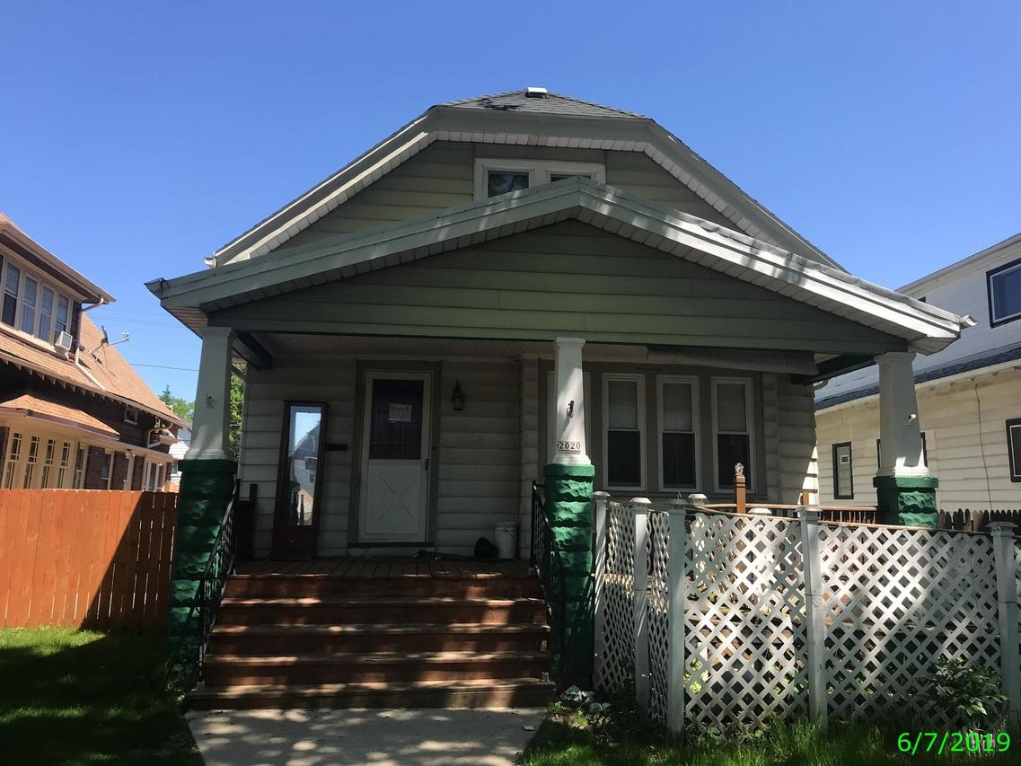2020 S 31st St, Milwaukee, WI 53215