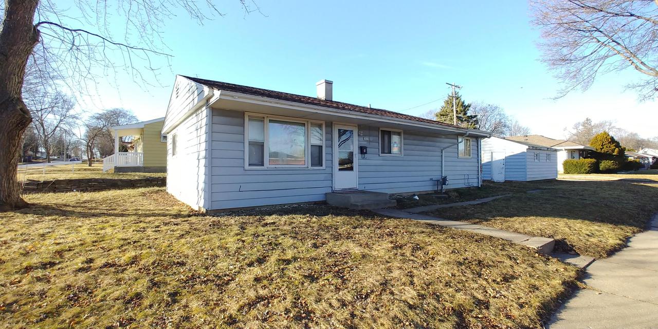 5809 N 70th St, Milwaukee, WI 53218