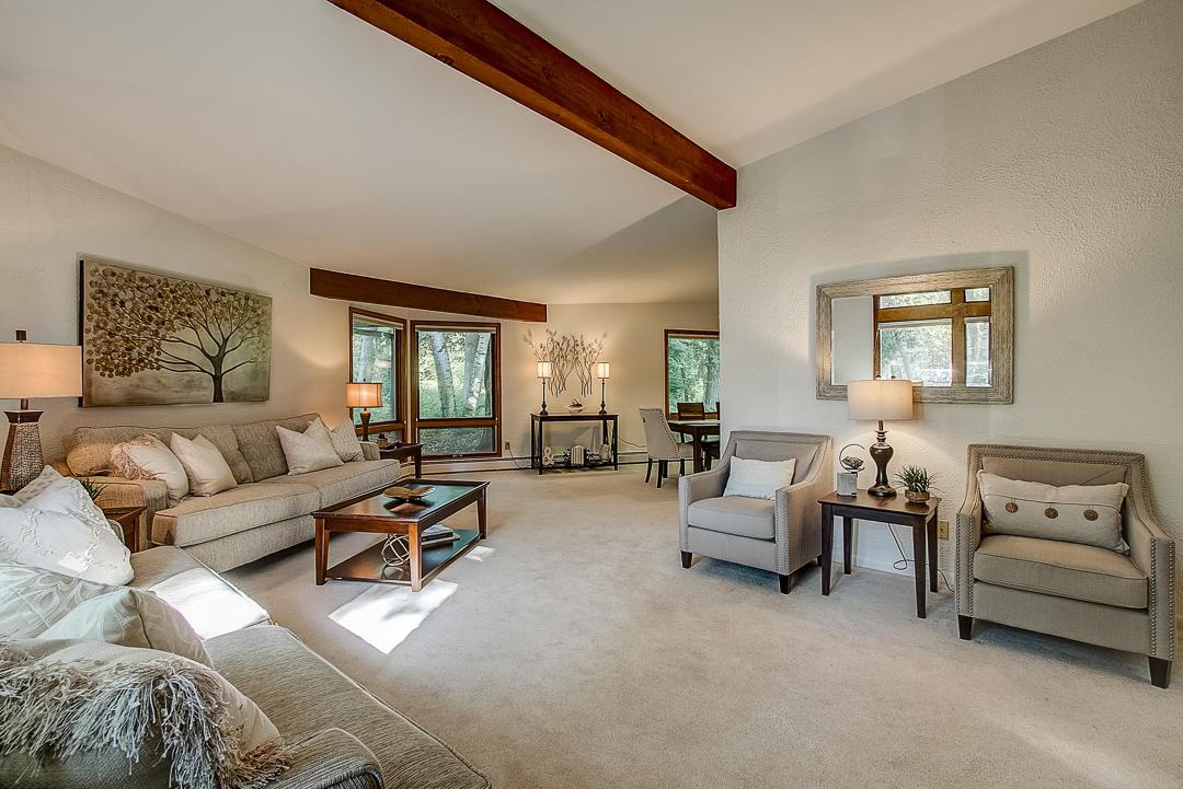 3611 W Normandy Ct, Mequon, WI 53092