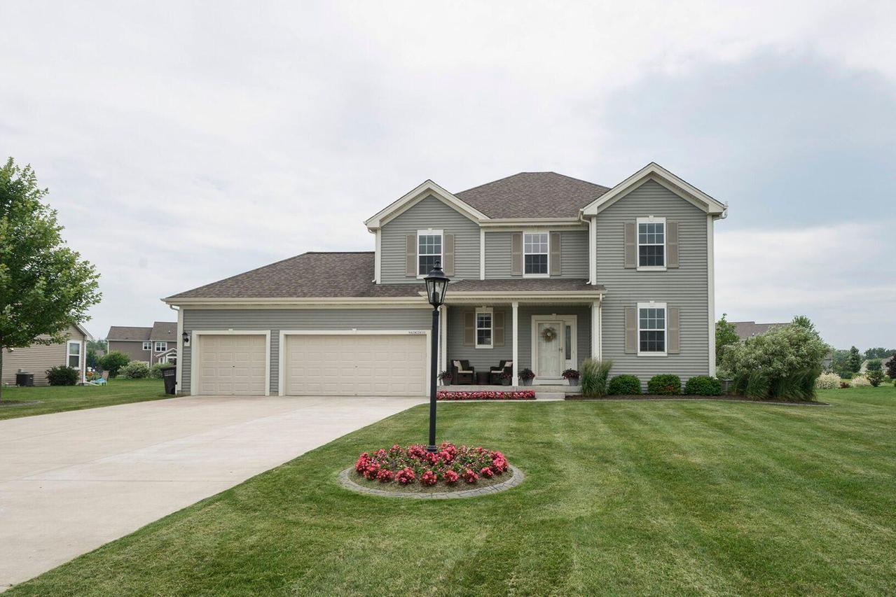 N42W22833 Beacon Ct, Pewaukee, WI 53072