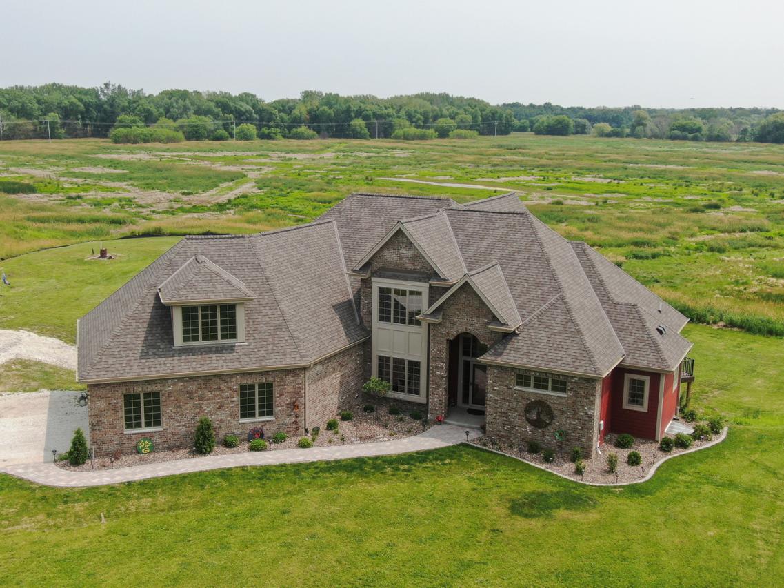 W262N2450 Deer Haven, Pewaukee, WI 53072