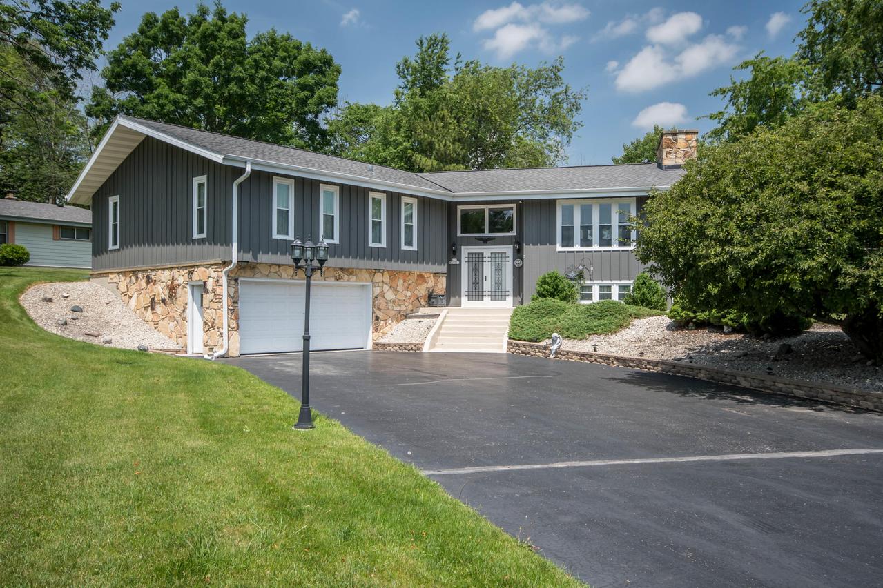 N79W25018 Hickory View, Lisbon, WI 53089