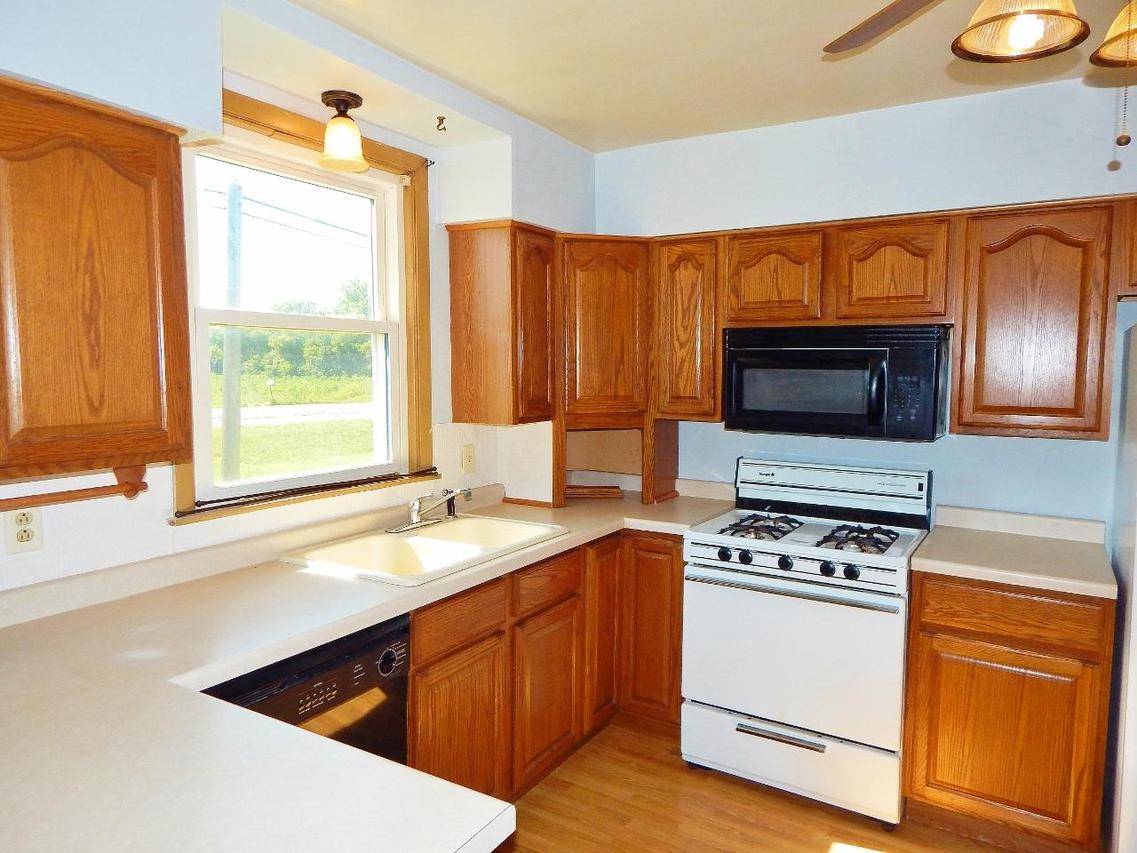 2023 Raymond Ave #2025, Yorkville, WI 53126