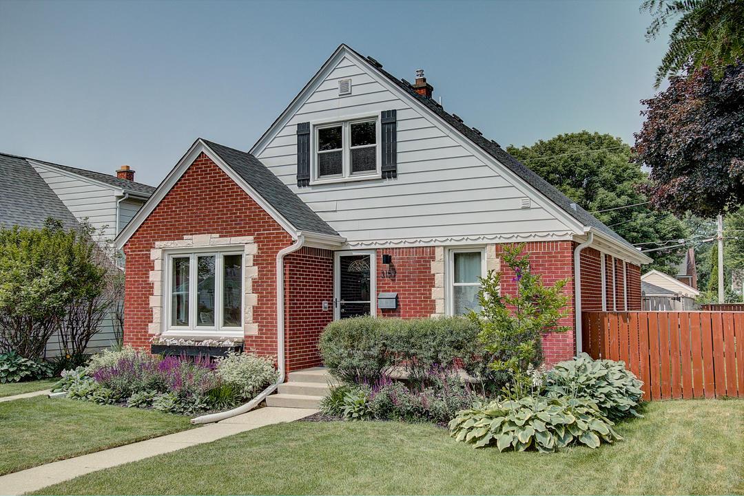 3157 N 80th St, Milwaukee, WI 53222