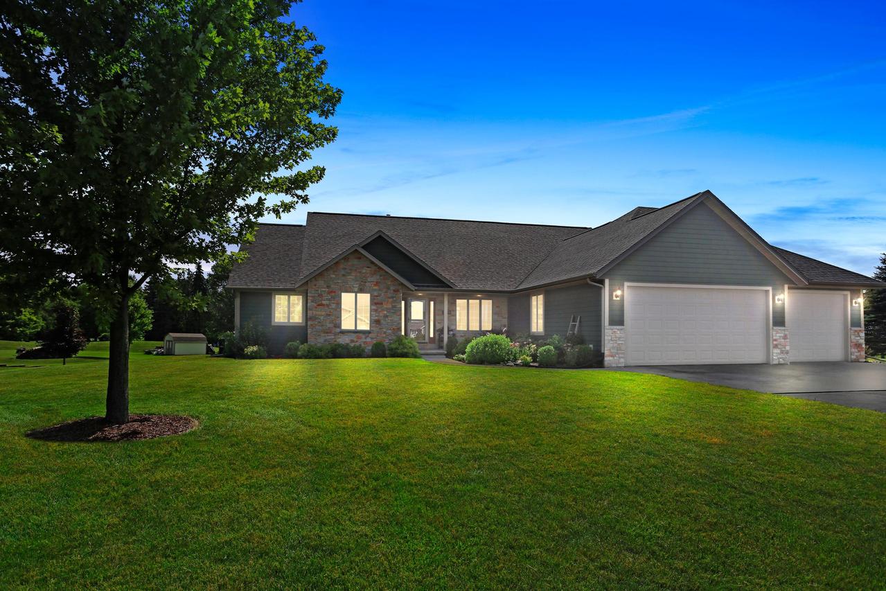 6621 Canyon Ln, Barton, WI 53090