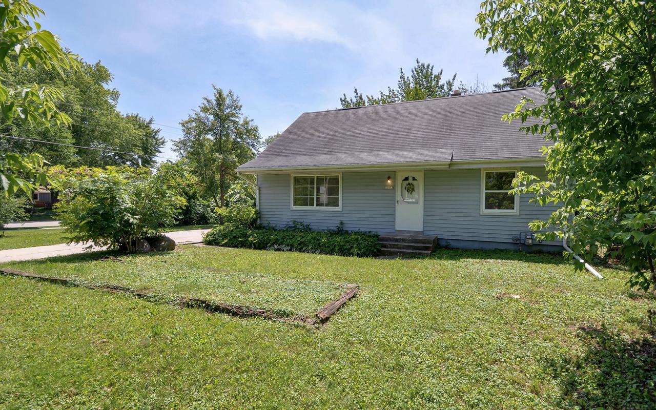 11613 W Woodside Dr., Hales Corners, WI 53130