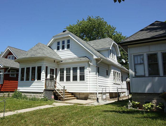4624 N 41st St., Milwaukee, WI 53209
