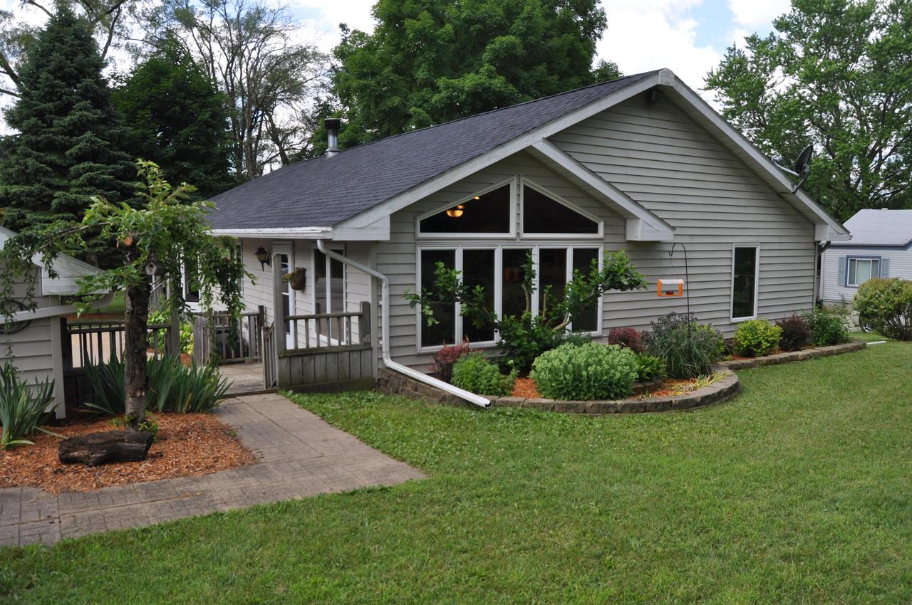 35400 W State St., Burlington, WI 53105