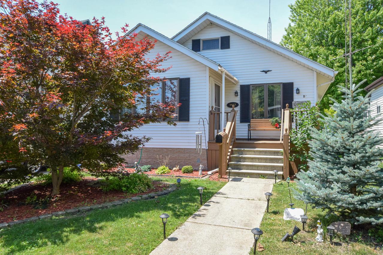 7412 36th Ave., Kenosha, WI 53142