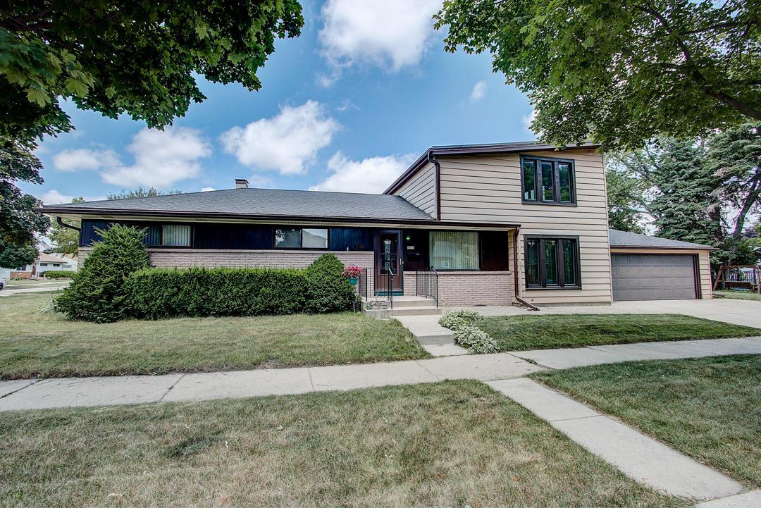 6628 W Dakota St, Milwaukee, WI 53219